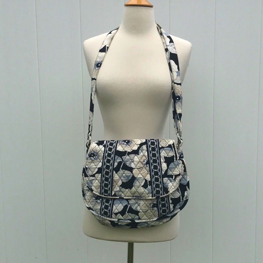 NWOT Vera Bradley Black and Gray Camellia Floral Pattern Shoulder Bag